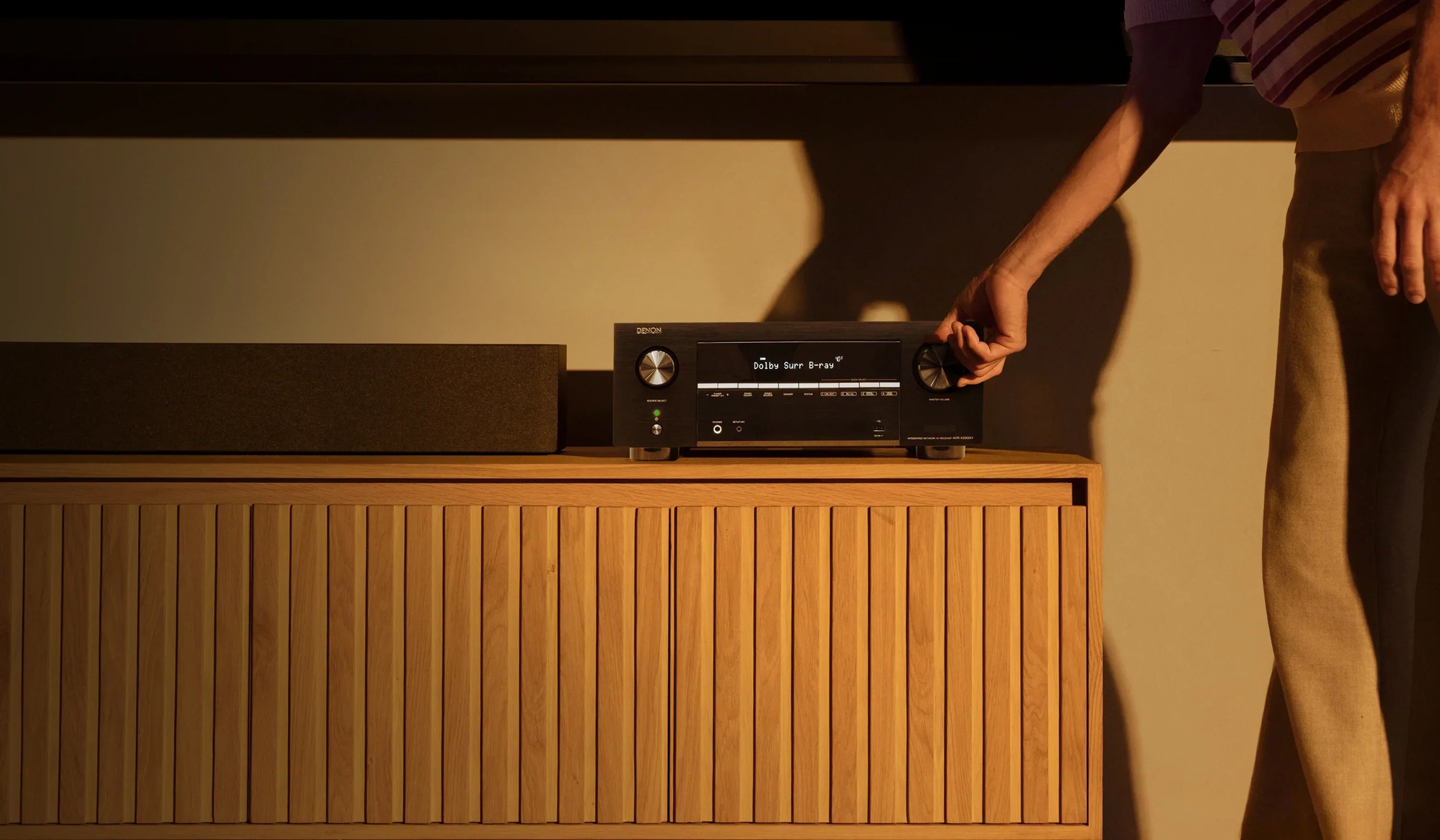 Nuovi Denon AVC-X3900H e AVR-X2900H DAB: L'Home Cinema Diventa Wireless