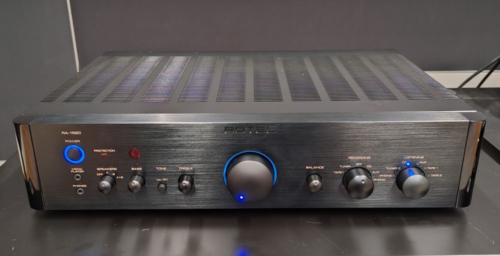 Rotel RA-1520 amplificatore integrato USATO