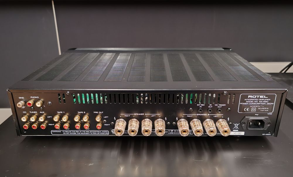 Rotel RA-1520 amplificatore integrato USATO