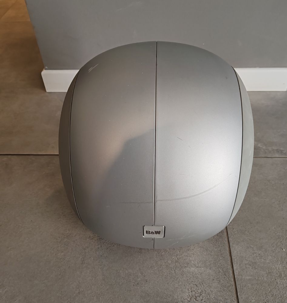 B&W PV1 subwoofer USATO