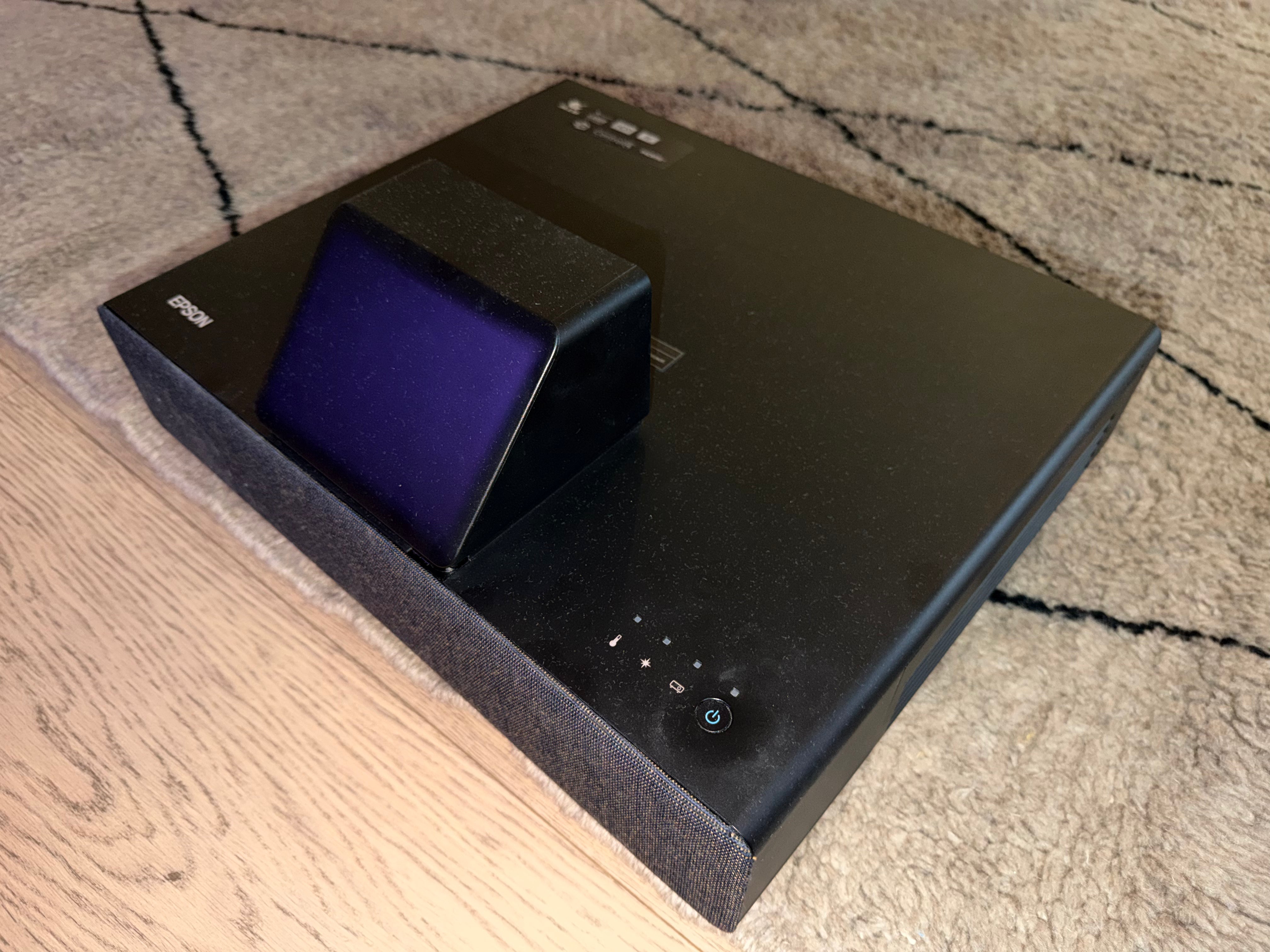 Epson EH-LS500 Proiettore a tiro corto USATO