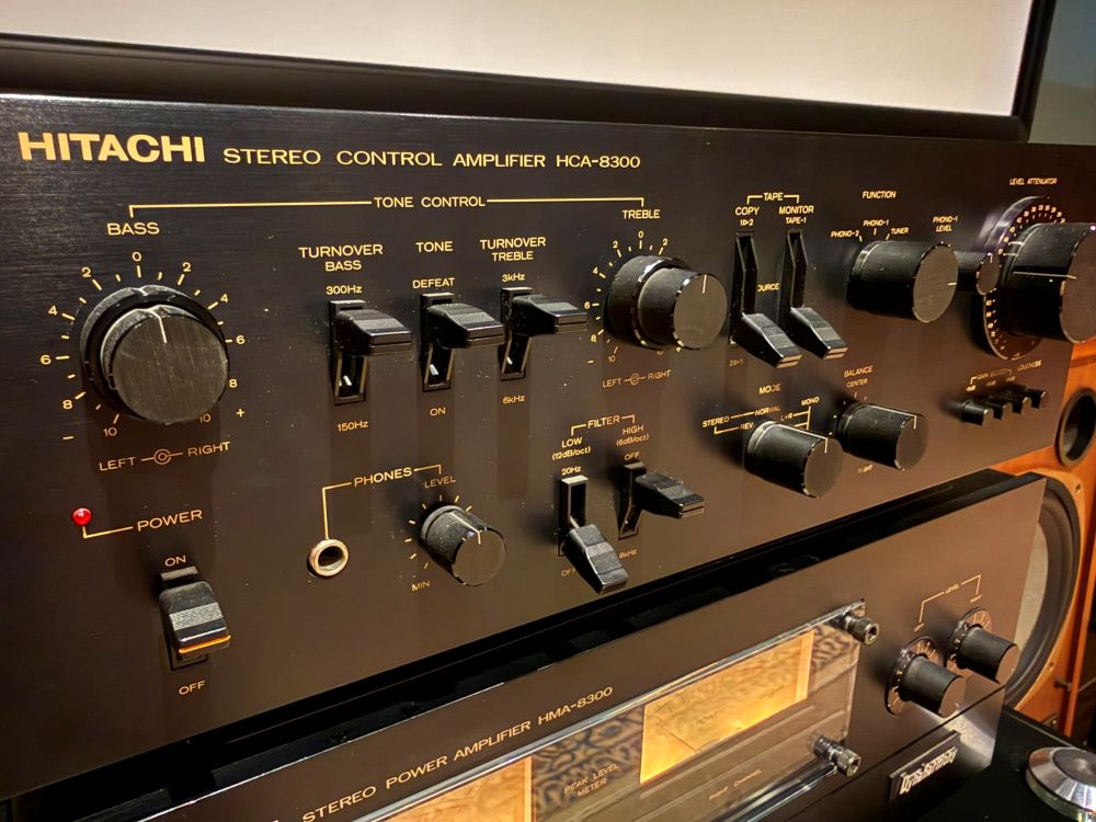 Hitachi HCA-8300/HMA 8300 pre e finale stereo USATI