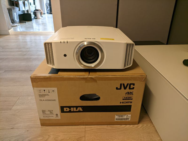 JVC DLA-X5900WE Videoproiettore 4K E-Shift BIANCO USATO